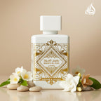 Hub Wavy Lattafa Bade'e Al Oud Honer & Glory perfume bottle, luxury unisex fragrance with elegant packaging and gold accents.