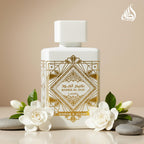 Hub Wavy Lattafa Bade'e Al Oud Honer & Glory perfume bottle, luxurious unisex fragrance with elegant design and gold accents.
