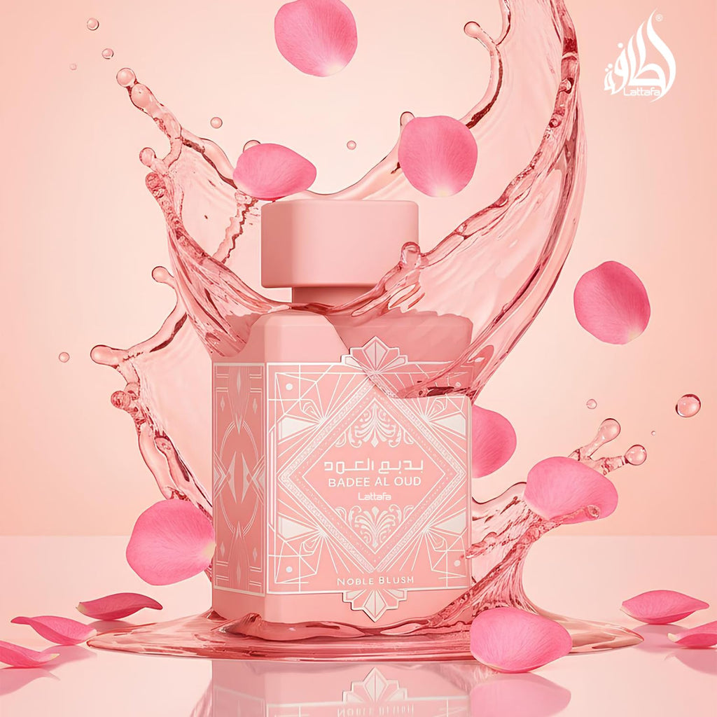 Hub Wavy Lattafa Perfumes Bade'e Al Oud Noble Blush perfume bottle, unisex fragrance with elegant design and rich oud scent.