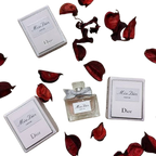Hub Wavy Dior Miss Dior perfume bottle, 3.4 oz (100 ml), elegant design for women, with a clear glass and floral accents.